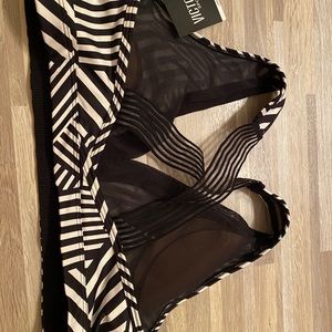 Victoria Secret Sports Bra - zebra print